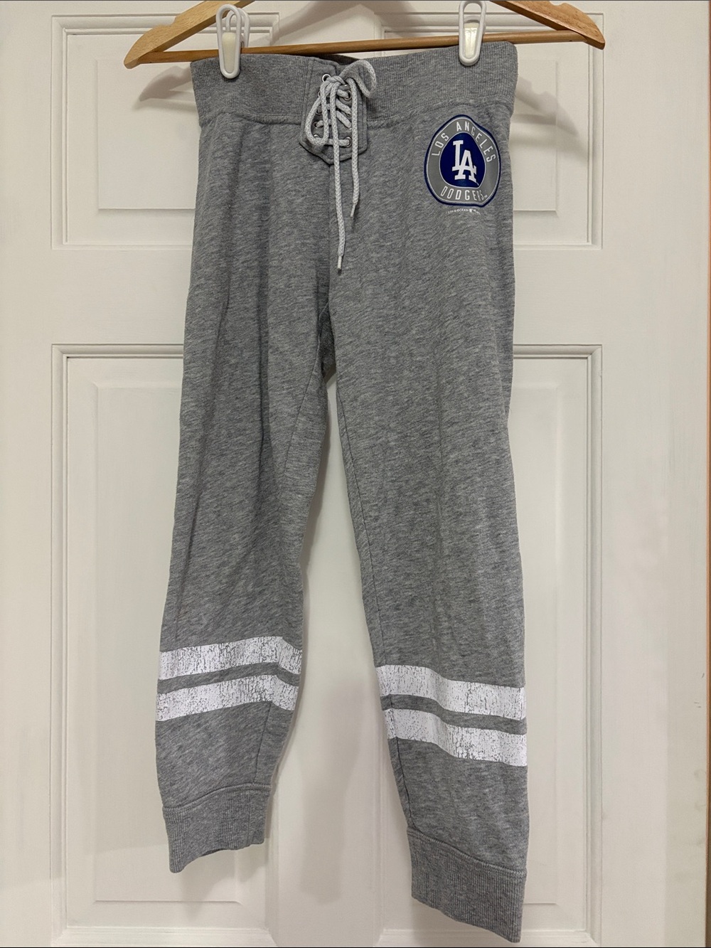 Los Angeles Dodgers gray kids capri joggers